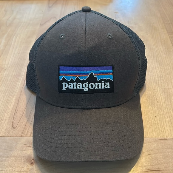 Grey Patagonia Hat - Picture 1 of 8